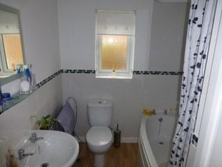 2 bedroom Terraced House to let in Stowe Drive, Rugby, CV22