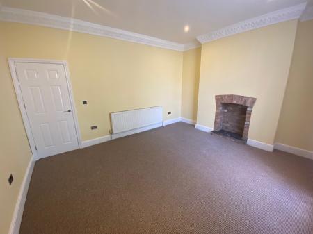 1 bedroom Flat to let in Warwick Street, Rugby, CV21