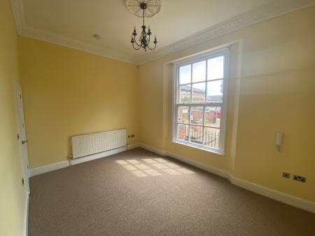 1 bedroom Flat to let in Warwick Street, Rugby, CV21