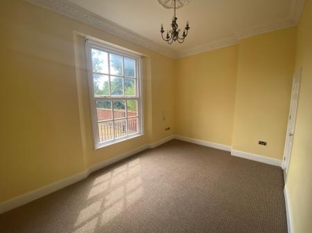 1 bedroom Flat to let in Warwick Street, Rugby, CV21