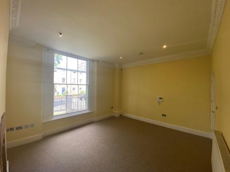 1 bedroom Flat to let in Warwick Street, Rugby, CV21