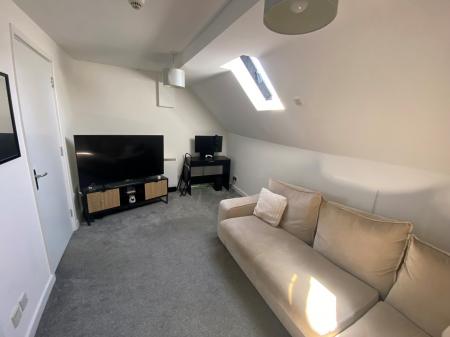 1 bedroom Flat to let in Lawrence Sheriff St, Rugby, CV22