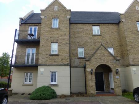 2 bedroom Flat to let in Avocet Close, Coton Park, Rugby, CV23