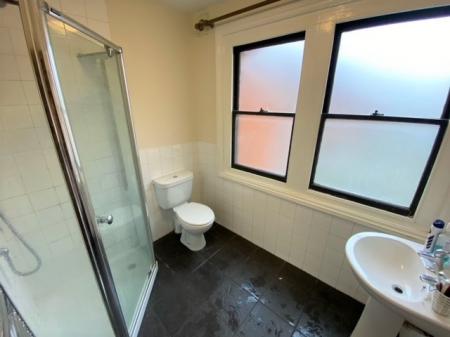 1 bedroom Flat to let in High Street, Rugby, CV21