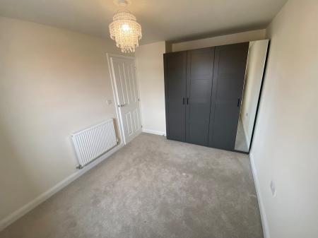 3 bedroom Town house to let in Ultramarine Close, Rugby, CV22