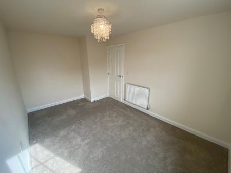 3 bedroom Town house to let in Ultramarine Close, Rugby, CV22