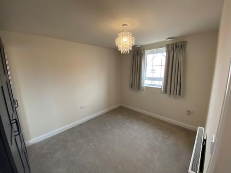 3 bedroom Town house to let in Ultramarine Close, Rugby, CV22