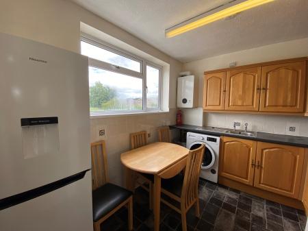 2 bedroom Flat to let in Norton Leys, Hillside, Rugby, CV22