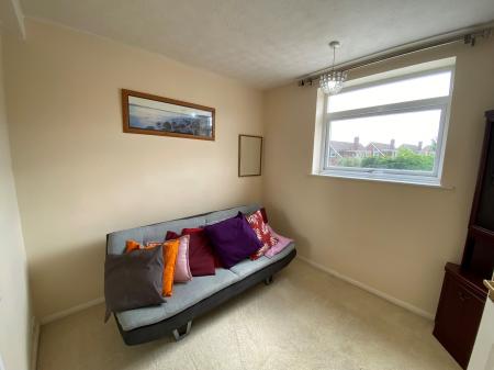 2 bedroom Flat to let in Norton Leys, Hillside, Rugby, CV22