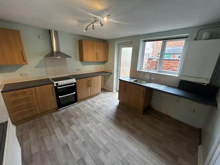 3 bedroom Terraced House to let in Hillmorton Road, Hillmorton, Rugby, CV22