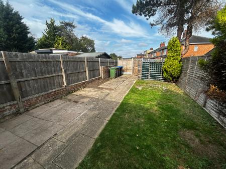 3 bedroom Terraced House to let in Hillmorton Road, Hillmorton, Rugby, CV22