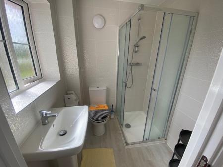 3 bedroom Semi-detached house to let in White Oak Road, Rugby, CV22