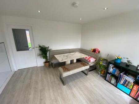 3 bedroom Semi-detached house to let in White Oak Road, Rugby, CV22