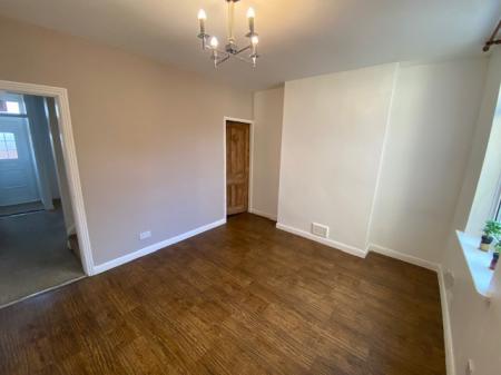 2 bedroom Terraced House to let in Argyle Street, Rugby, CV21