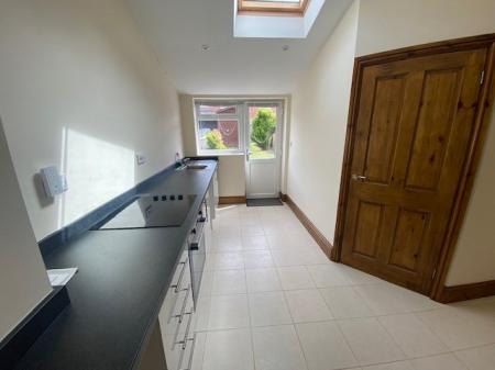 2 bedroom Cottage to let in Chapel Street, Long Lawford, CV23