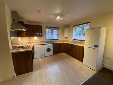 2 bedroom Flat to let in Technology Drive, Rugby, CV21