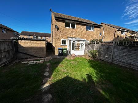 2 bedroom Semi-detached house to let in Heather Close, Bilton, Rugby, CV22