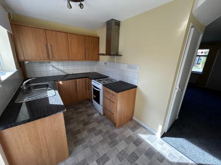 2 bedroom Semi-detached house to let in Heather Close, Bilton, Rugby, CV22