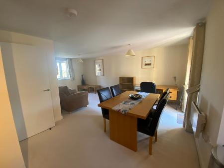 2 bedroom Flat to let in Avocet Close, Coton Park, Rugby, CV23