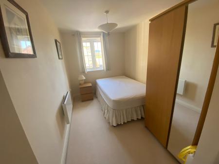 2 bedroom Flat to let in Avocet Close, Coton Park, Rugby, CV23