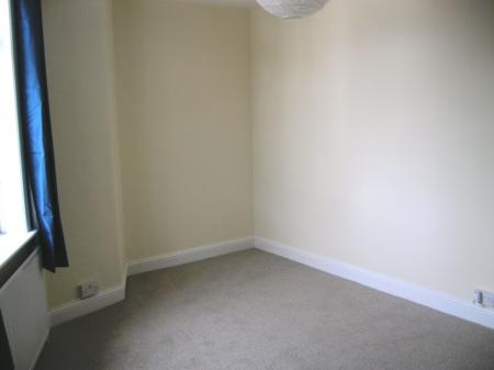 3 bedroom Semi-detached house to let in Newland Street, Rugby, CV22