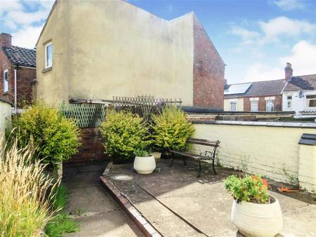 3 bedroom Terraced House to let in Bridget Street, Rugby, CV21