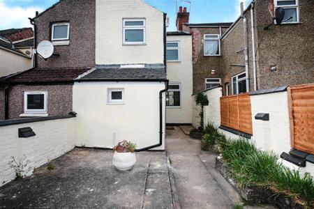 3 bedroom Terraced House to let in Bridget Street, Rugby, CV21