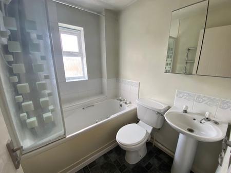 2 bedroom End of terrace house to let in Mill Close, Wolston, CV8