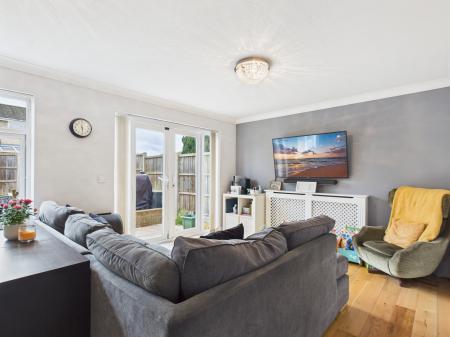 3 bedroom End of terrace house for sale in Burnley Close, Tadley, RG26