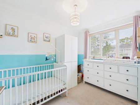 3 bedroom End of terrace house for sale in Burnley Close, Tadley, RG26