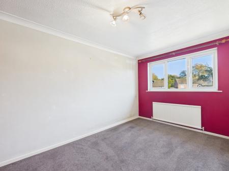 3 bedroom Terraced House for sale in Candover Close, Tadley, RG26