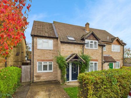 Carrington Crescent, Tadley, RG26