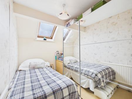 4 bedroom Semi-detached house for sale in Carrington Crescent, Tadley, RG26