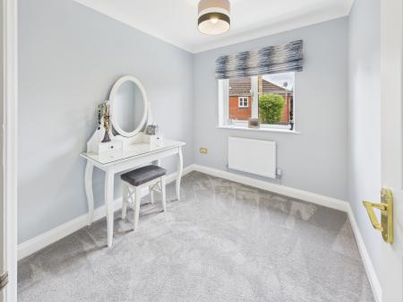 5 bedroom Detached house for sale in Farriers Close, Bramley, RG26