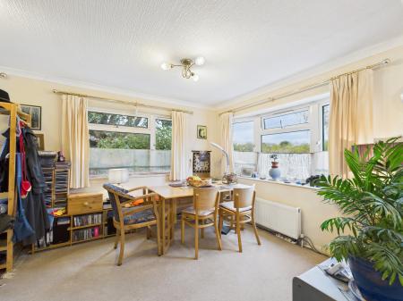2 bedroom Park home for sale in First Avenue, Reading, RG7