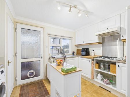 2 bedroom Park home for sale in First Avenue, Reading, RG7