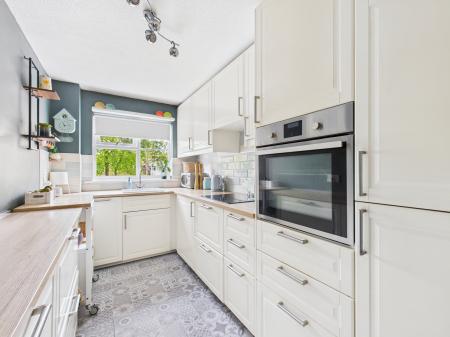 2 bedroom Flat for sale in Glenapp Grange, Mortimer Common, RG7