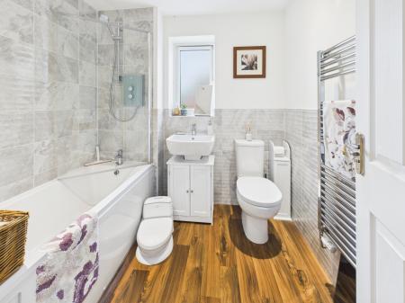 3 bedroom Detached house for sale in Lady Margaret Hall Way, Basingstoke, RG24