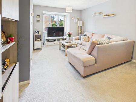 2 bedroom Flat for sale in Linton Close, Tadley, RG26