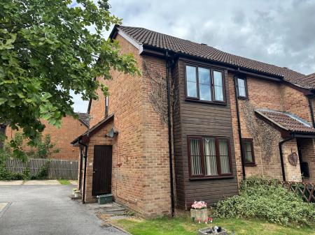 Linton Close, Tadley, RG26
