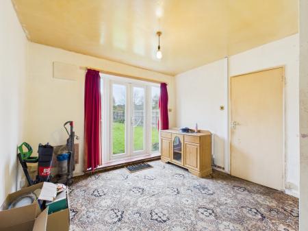 3 bedroom Semi-detached house for sale in Long Grove, Tadley, RG26