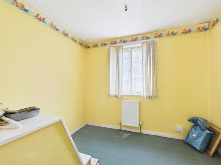 3 bedroom Semi-detached house for sale in Long Grove, Tadley, RG26