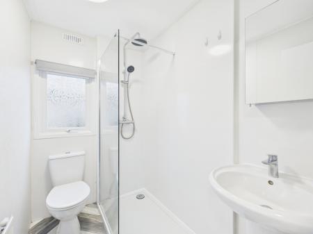 2 bedroom Park home for sale in Meadow Park, Sherfield-On-Loddon, RG27