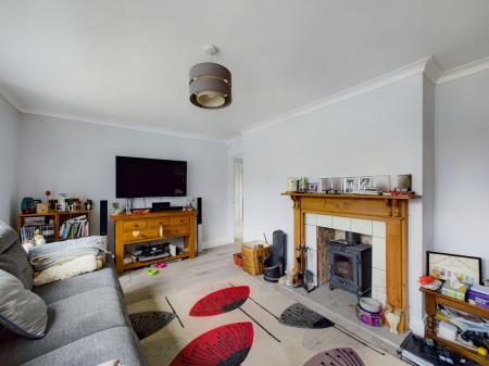 3 bedroom Detached bungalow for sale in Mount Pleasant, Tadley, RG26