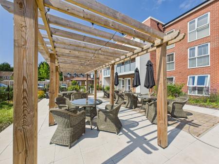 2 bedroom Flat for sale in New Road, Tadley, RG26