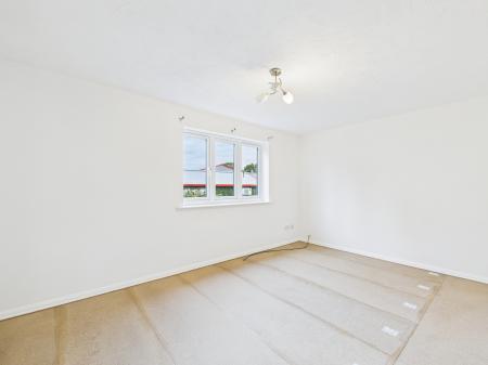 2 bedroom Flat for sale in Odette Gardens, Tadley, RG26