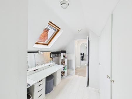 5 bedroom Detached house for sale in Reading Road, Stratfield Turgis, RG27