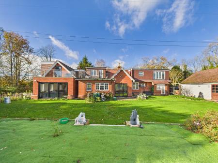 Reading Road, Stratfield Turgis, RG27