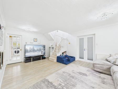 5 bedroom Detached house for sale in Reading Road, Stratfield Turgis, RG27