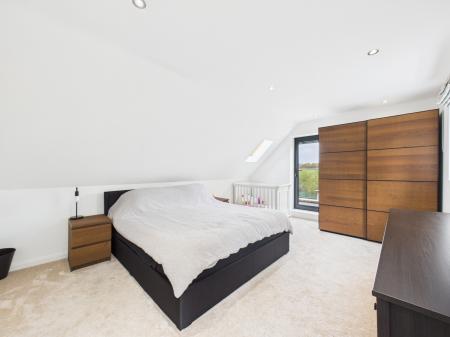 5 bedroom Detached house for sale in Reading Road, Stratfield Turgis, RG27